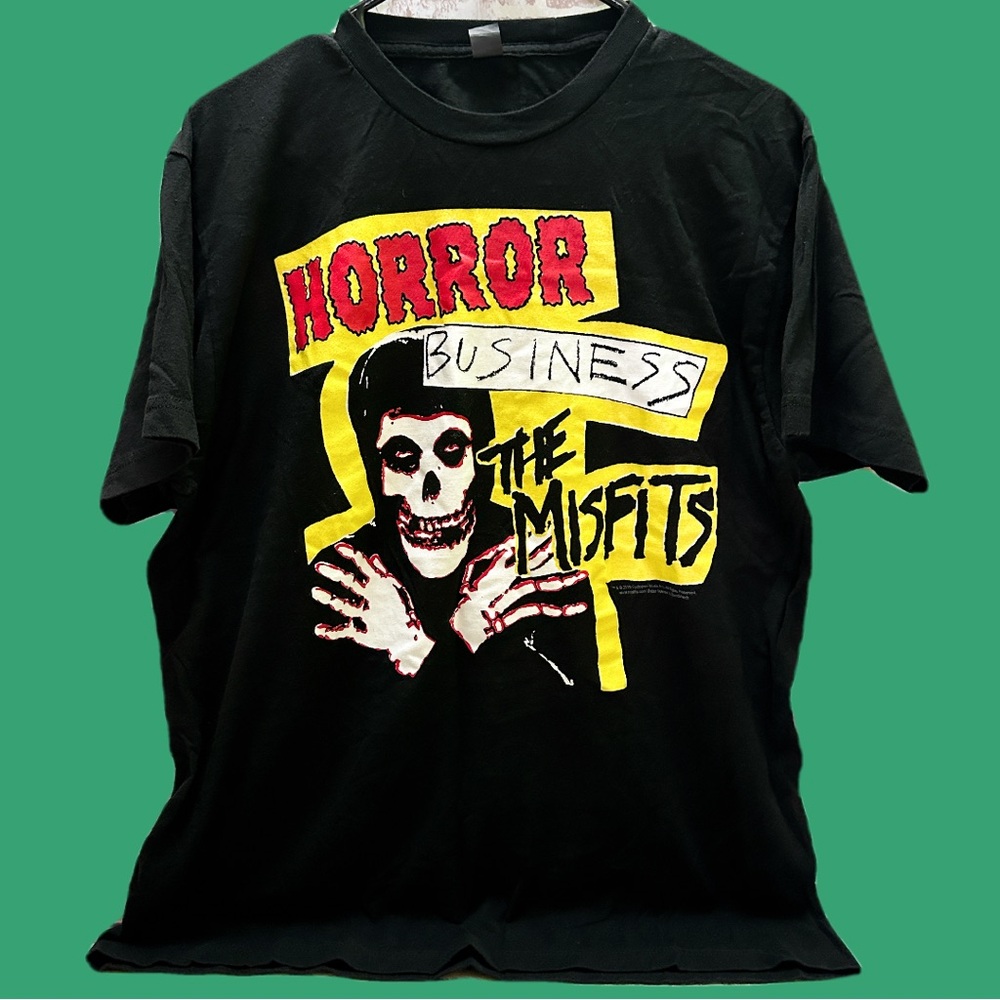 Tultex Men’s Black Misfits Graphic Tee size L